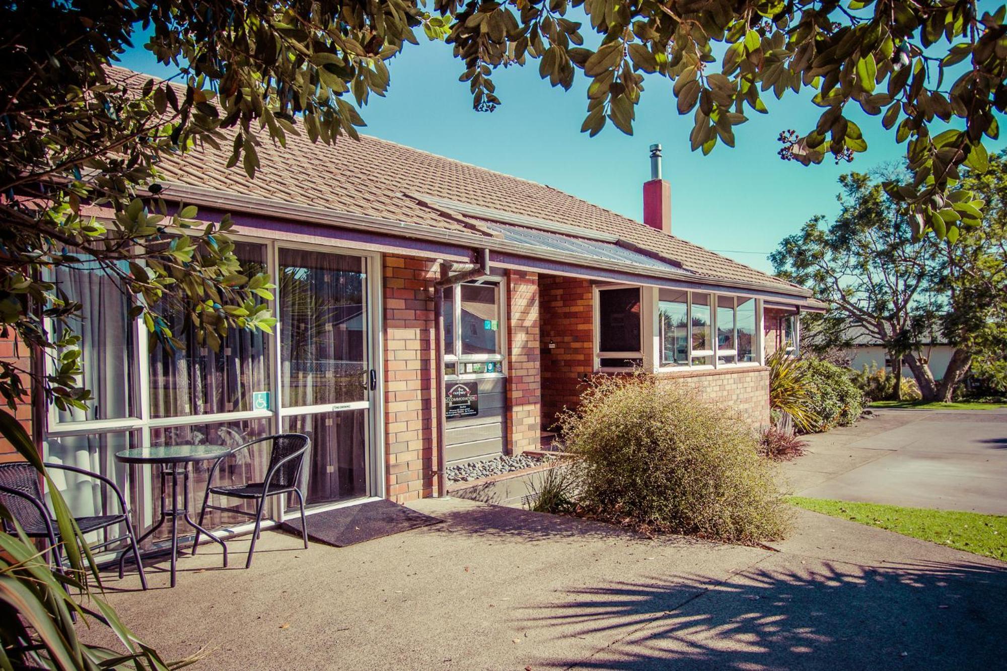 The Nunnery Hotel Te Aroha Exterior foto