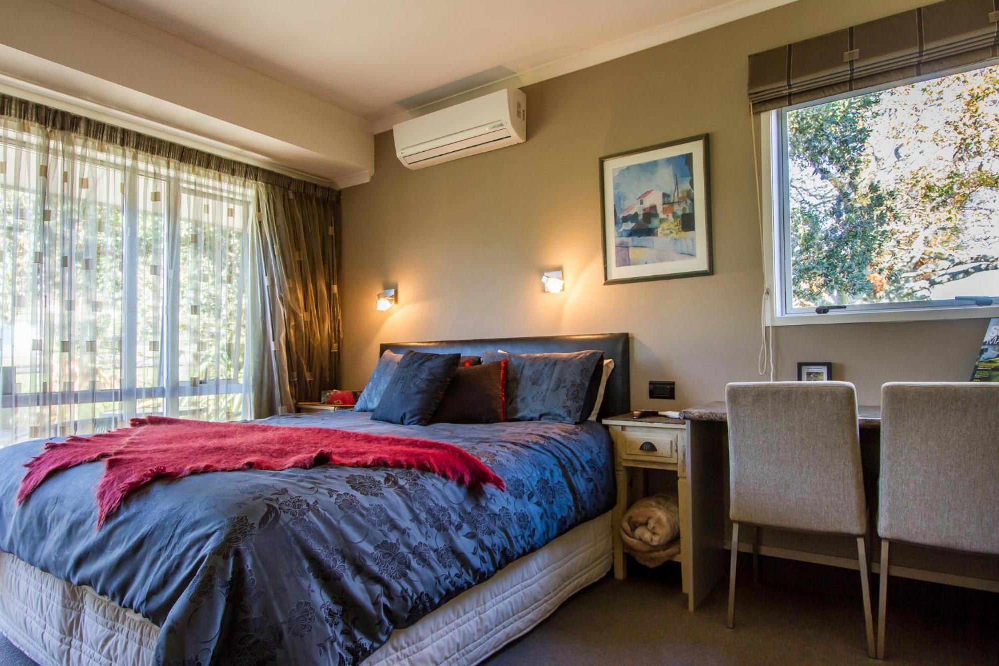 The Nunnery Hotel Te Aroha Exterior foto