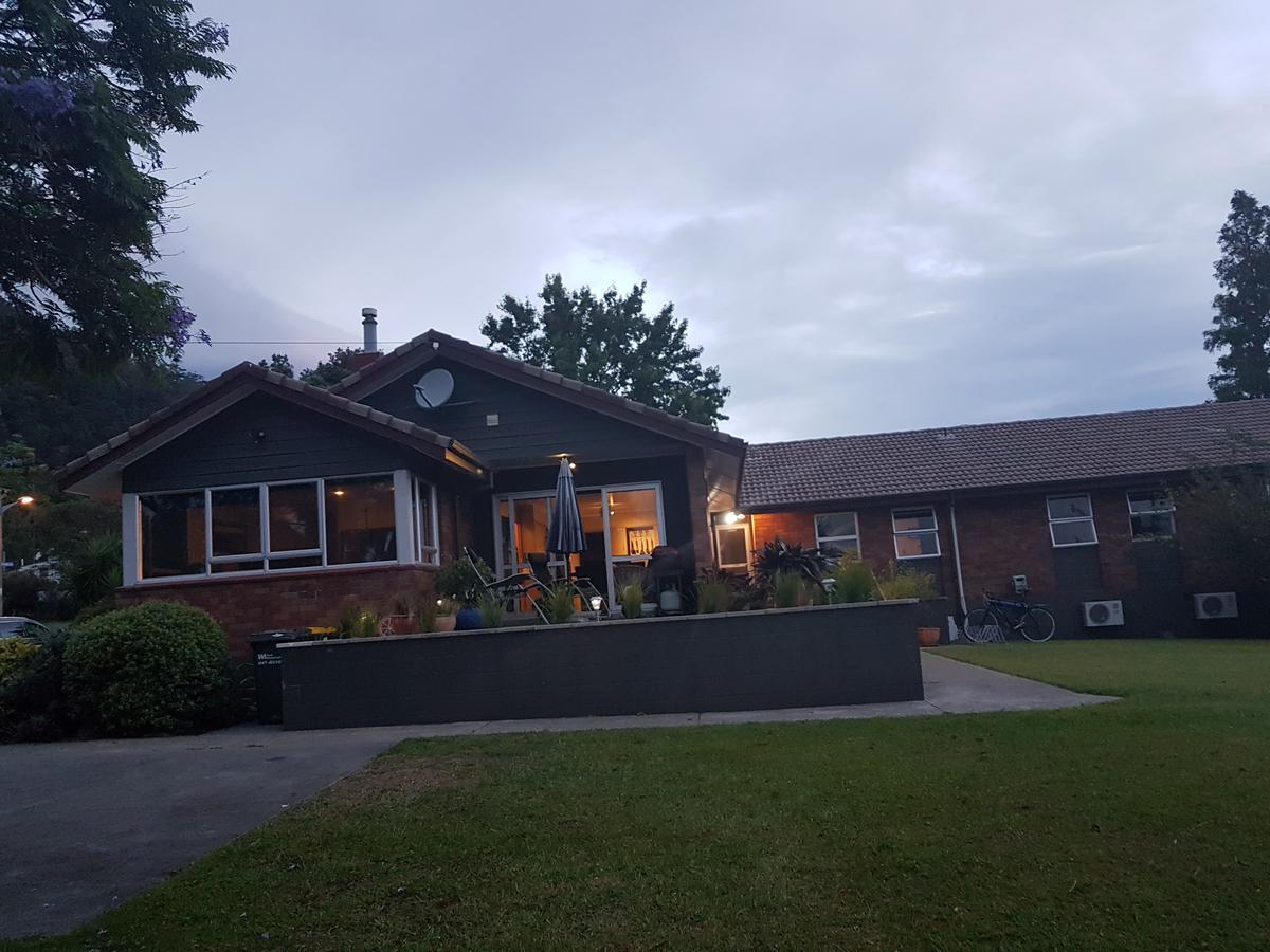 The Nunnery Hotel Te Aroha Exterior foto